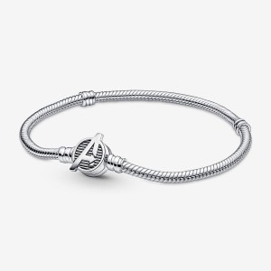 Sterling Silver Pandora Moments Marvel The Avengers Logo Clasp Snake Charm Bracelets | 5608947-HS